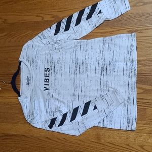 Long sleeve tee